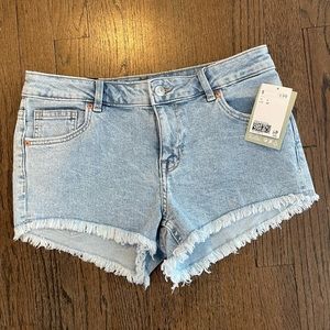 NWT H&M low rise size 8 denim shorts